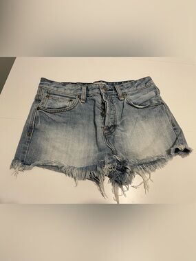 Free People Brand Women's size 26 Button Fly Cut Off Style Denim Jean Shorts